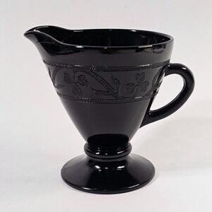Hazel Atlas Creamer Cloverleaf Black Amethyst 3.5"